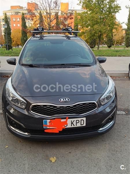 Negro Usado 2018 Kia Ceed GT Berlina | 10.000 € (Buen precio) - Imagen 1/4