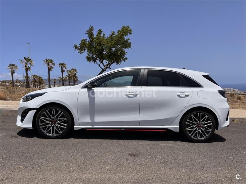 Usado Kia Ceed GT GT 204 CV (150 kW) 2023 Blanco Berlina