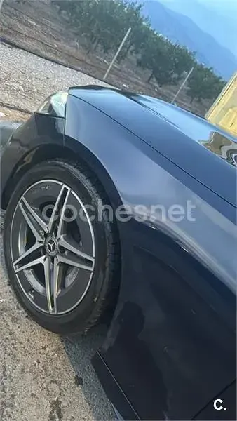 Käytetty Mercedes C200 184 HP (135 kW) 2022 Sininen Sedan