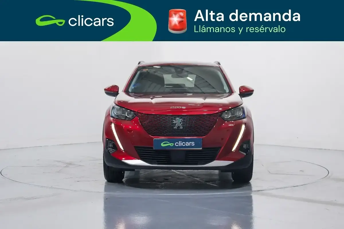 Usado Peugeot e-2008 Allure 100 kW (136 CV) 2021 Rojo SUV