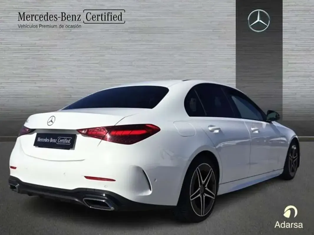 Usado Mercedes C220 AMG line 200 CV (147 kW) 2022 Utilitario