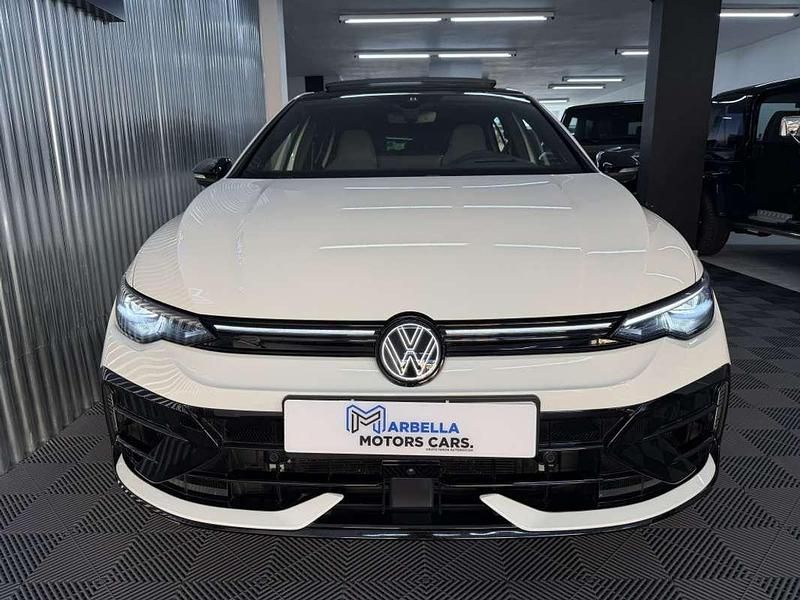 Usado VW Golf VIII Black Edition 333 CV (244 kW) 2025 Blanco Utilitario