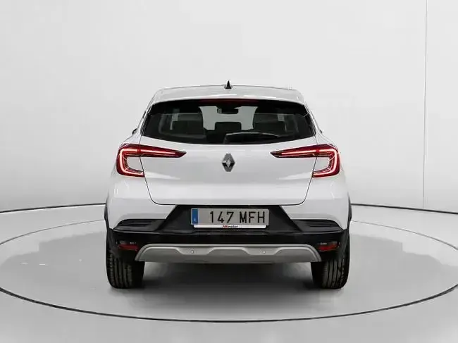 Usado Renault Captur Evolution 100 CV (73 kW) 2023 Blanco SUV