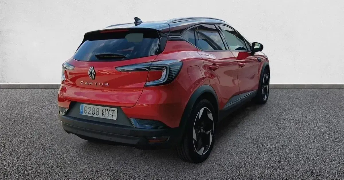 Usado Renault Captur Techno 100 CV (73 kW) 2025 SUV