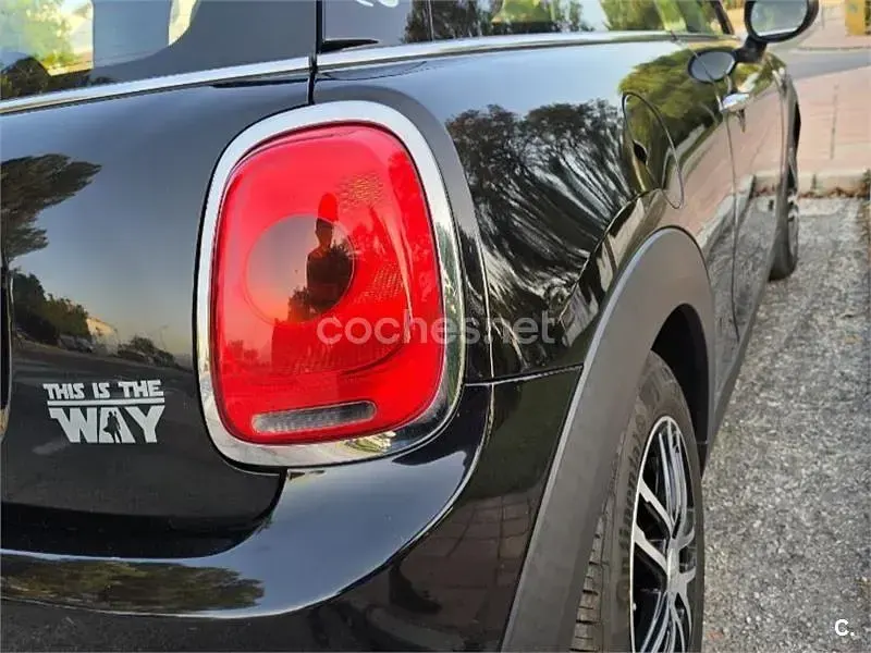 Usado Mini ONE 102 CV (75 kW) 2016 Negro Utilitario