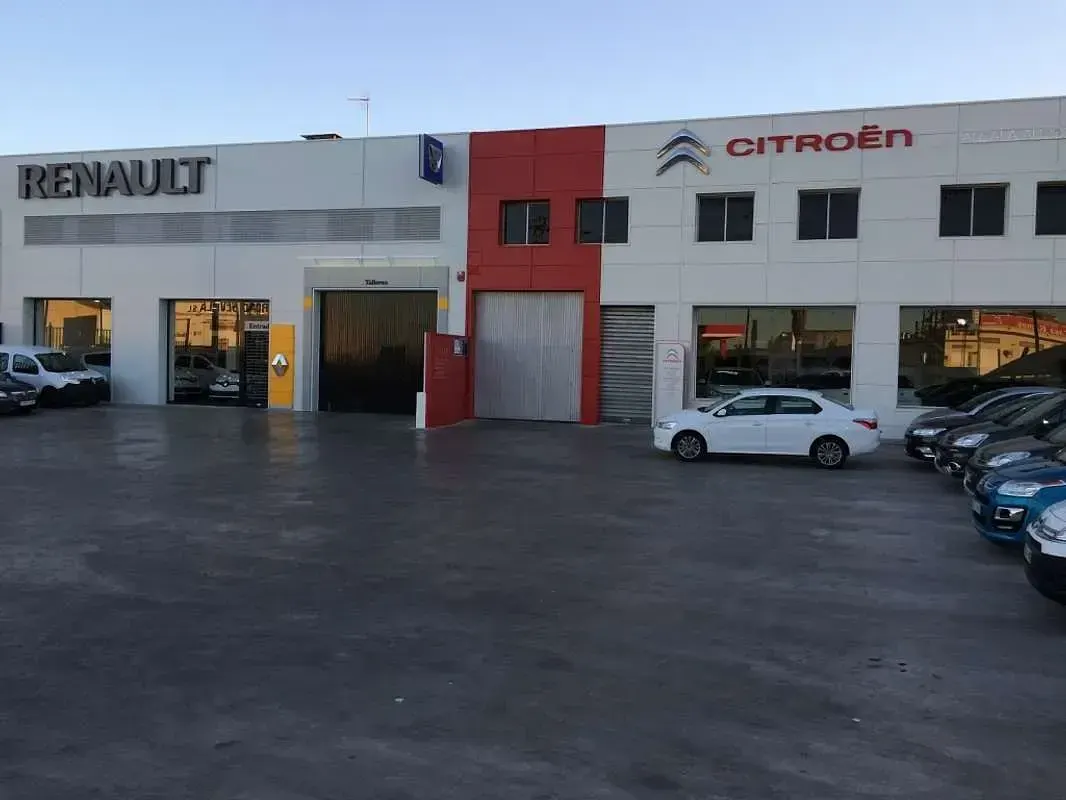 Usado Skoda Scala Active 110 CV (80 kW) 2023 Blanco Utilitario