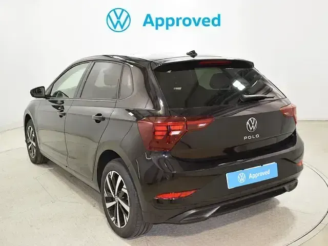 Usado VW Polo 95 CV (69 kW) 2025 Negro Utilitario