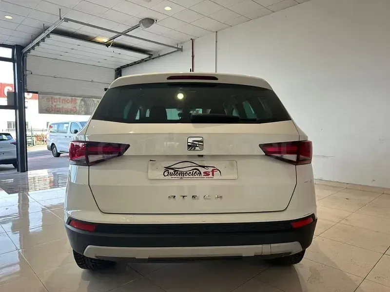 Usado Seat Ateca Style 115 CV (84 kW) 2020 Blanco SUV