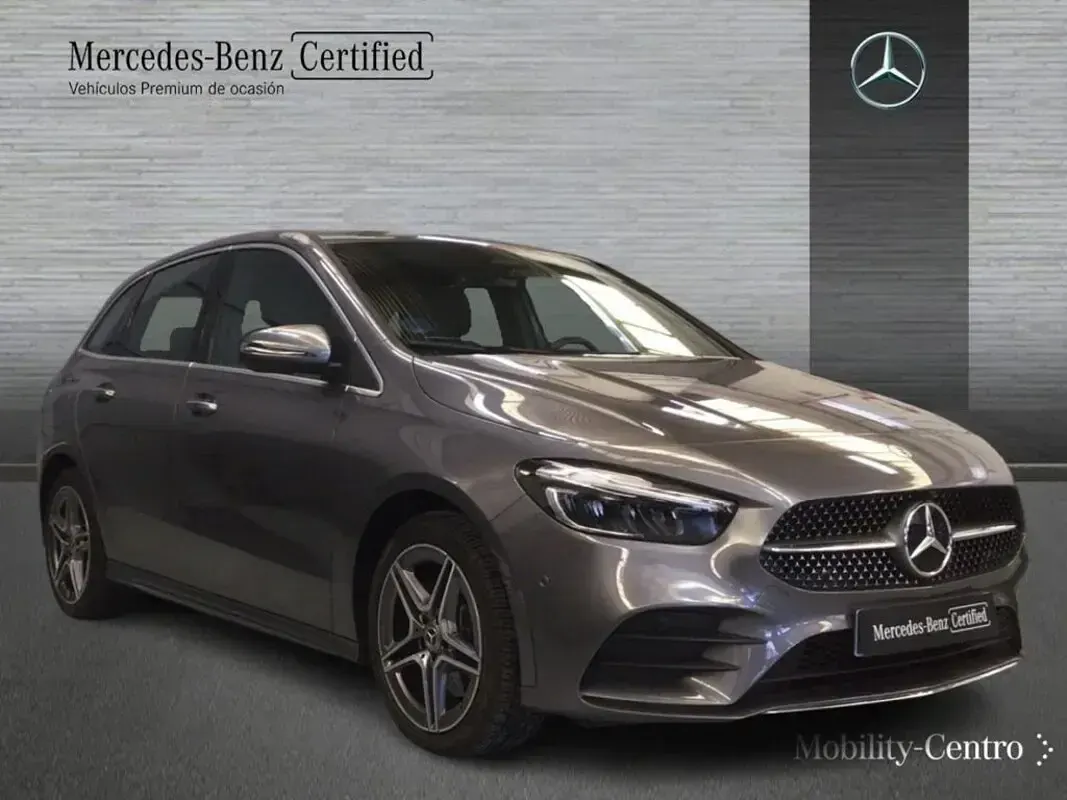 Usado Mercedes B250e 163 CV (119 kW) 2025 Gris montaña Utilitario