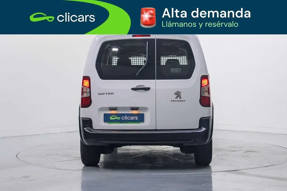 Usado Peugeot Rifter Business-Line 102 CV (75 kW) 2023 Blanco Monovolumen