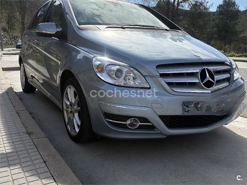 Usado Mercedes B200 136 CV (100 kW) 2009 Azul Monovolumen