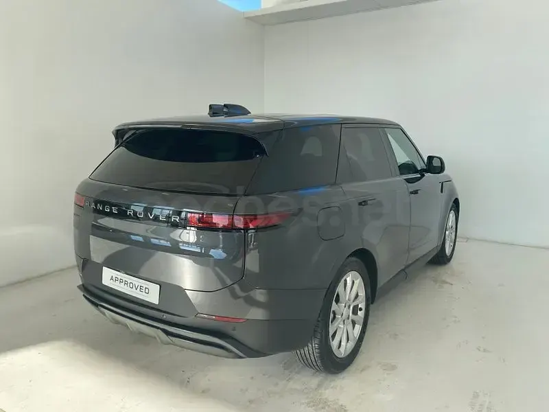Usado Land Rover Range Rover Sport SE 300 CV (220 kW) 2025 Gris / plata SUV