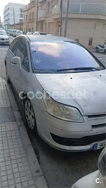 Usado Citroën C4 110 CV (80 kW) 2005 Gris / plata Berlina