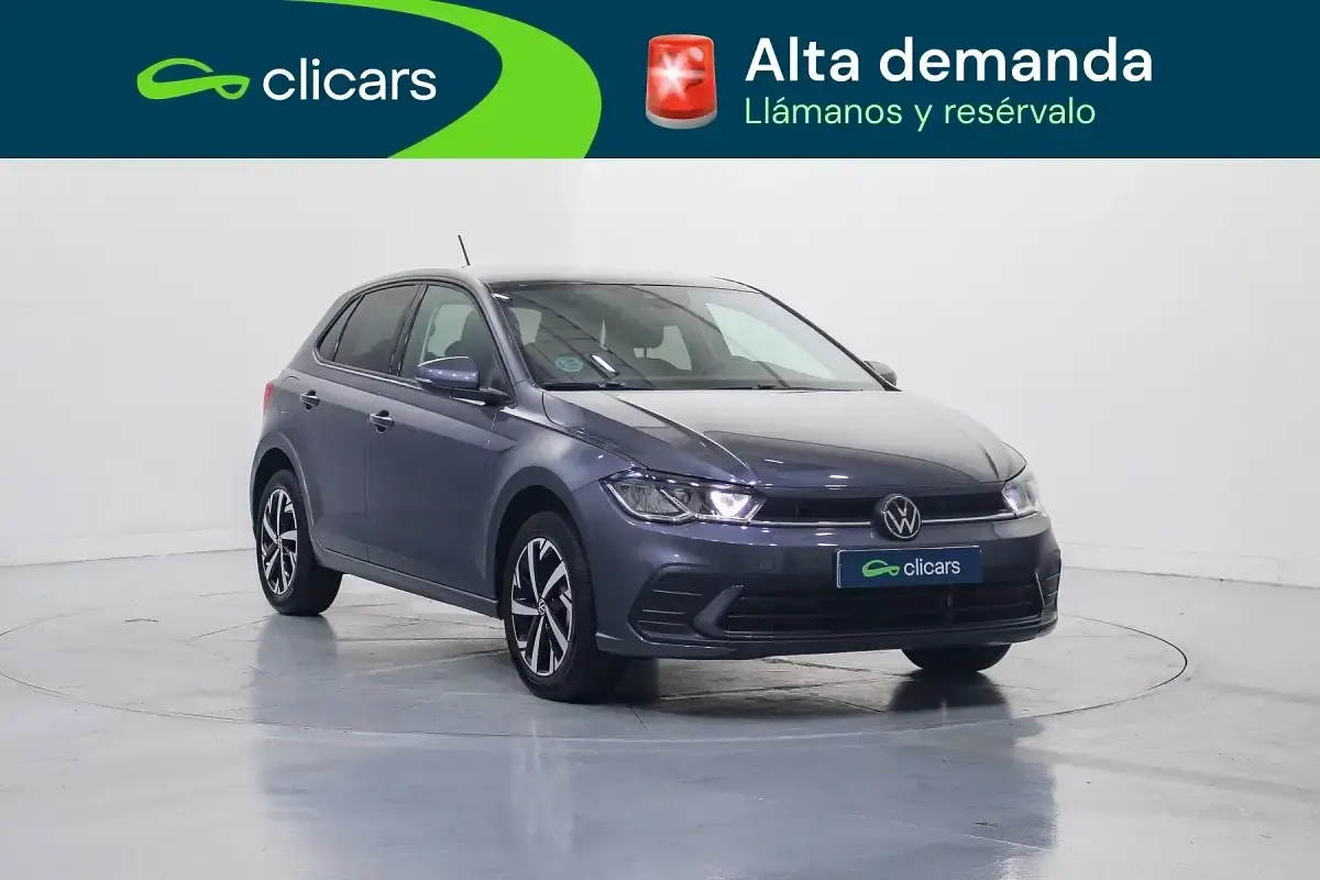 Usado VW Polo 95 CV (69 kW) 2025 Gris / plata Utilitario