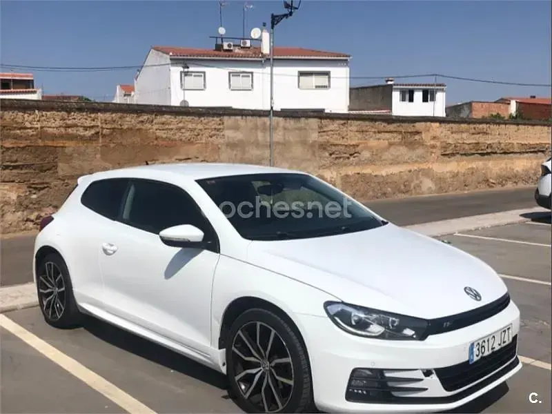 Usado VW Scirocco R-line 125 CV (91 kW) 2017 Blanco Coupe
