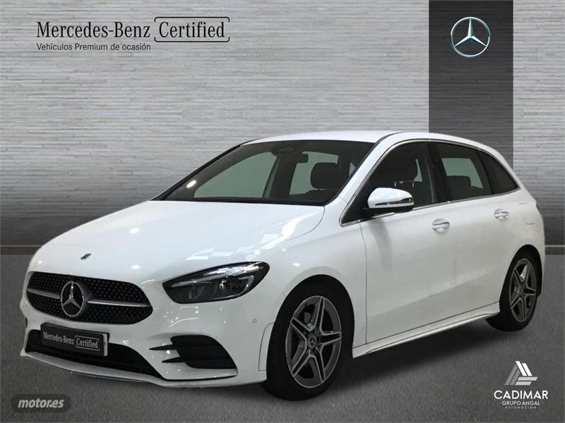 Blanco polar Usado 2024 Mercedes B180 AMG line Monovolumen | 33.200 € (Precio justo) - Imagen 1/4