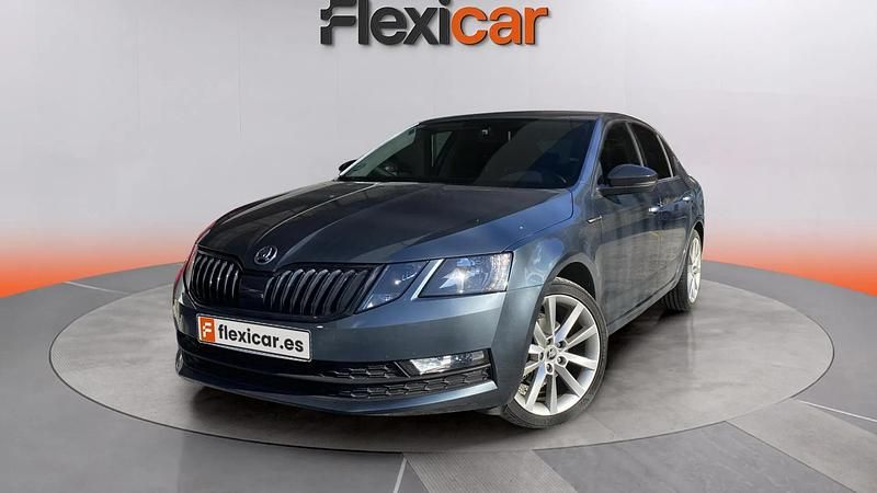 Usado Skoda Octavia Ambition 150 HP (110 kW) 2020 Preto Citadino