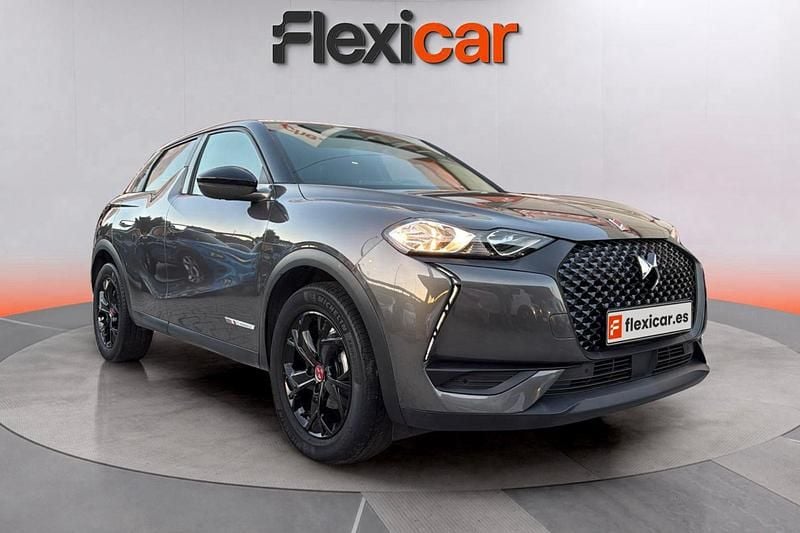 Gris Usado 2020 DS Automobiles DS3 Crossback Chic SUV | 11.990 € (Precio justo) - Imagen 1/4