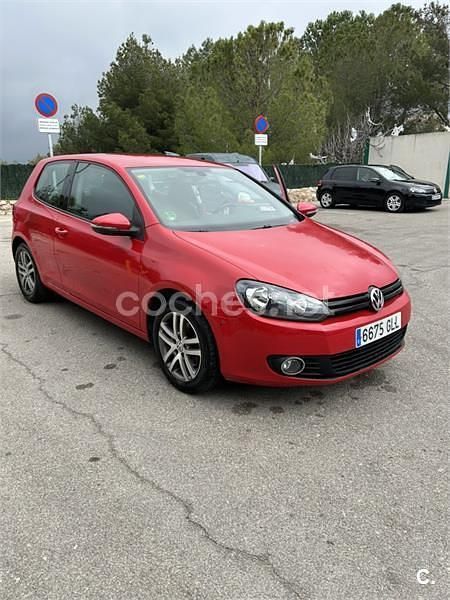 Usado VW Golf VI Advance 122 CV (89 kW) 2009 Rojo Utilitario