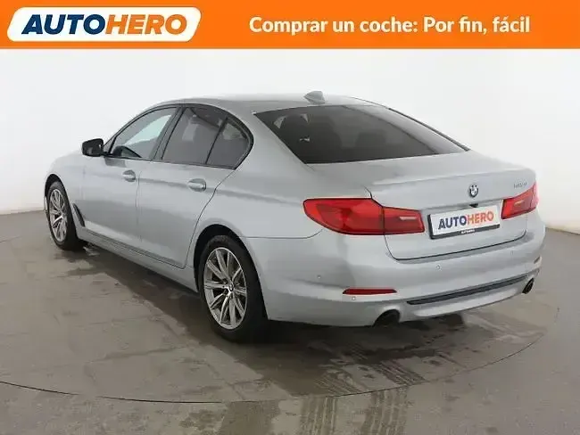 Usado BMW 520 Comfort Edition 185 HP (136 kW) 2020 Cinzento Sedan