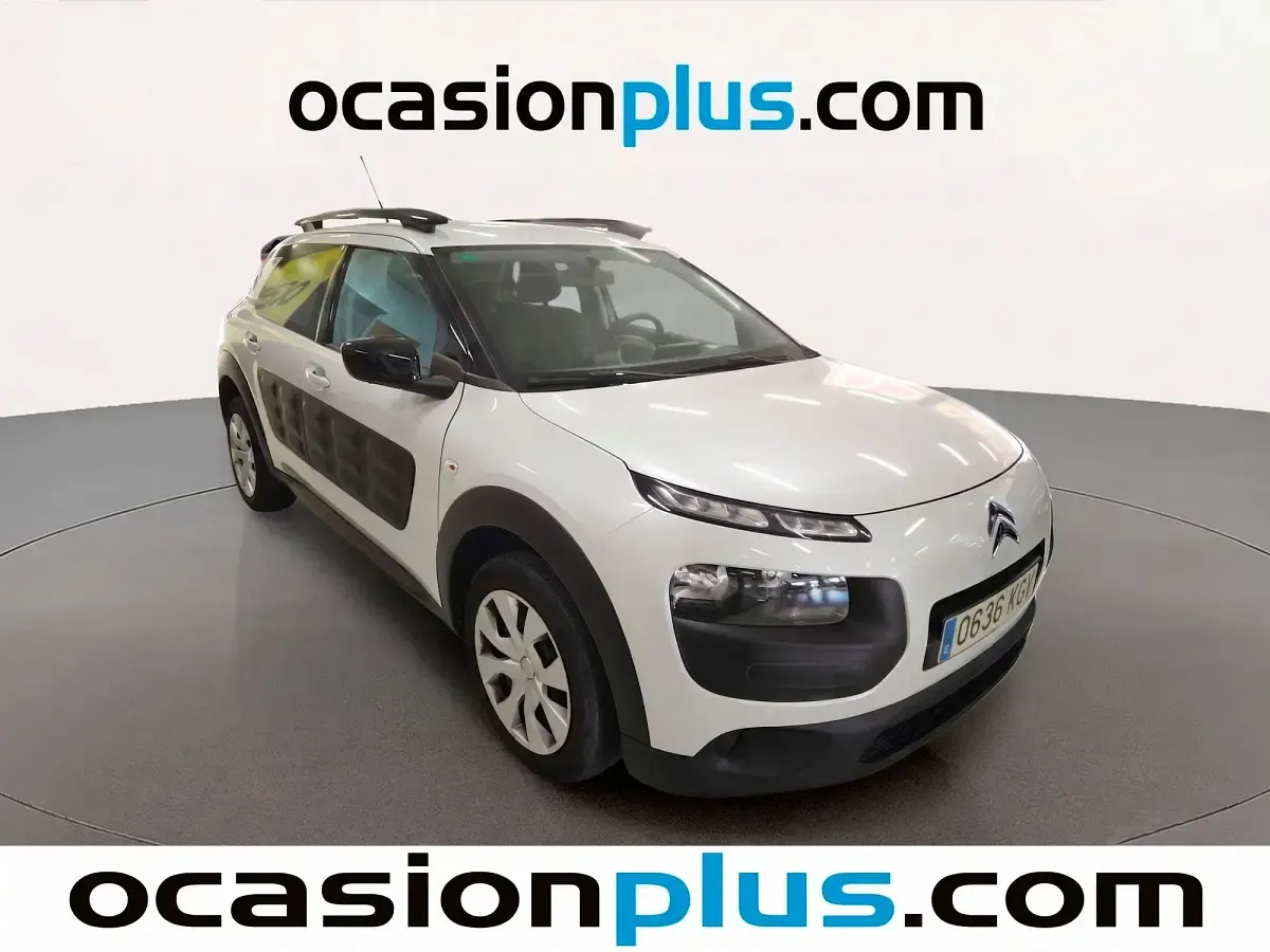 Usado Citroën C4 Cactus Feel 82 CV (60 kW) 2018 Blanco Utilitario