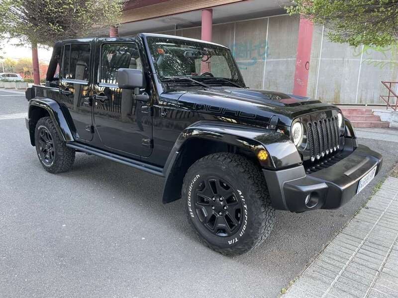 Usado Jeep Wrangler Unlimited 200 CV (147 kW) 2013 Negro SUV