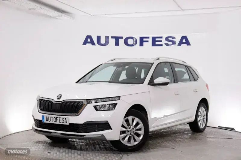 Blanco Usado 2021 Skoda Kamiq Ambition SUV | 17.950 € (Precio justo) - Imagen 1/4