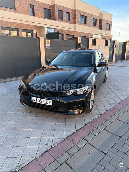 Negro Usado 2019 BMW 318 Berlina | 25.500 € - Imagen 1/4
