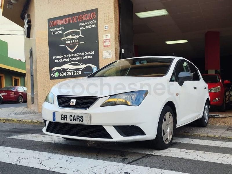 Usado Seat Ibiza Reference 85 CV (62 kW) 2012 Blanco Berlina