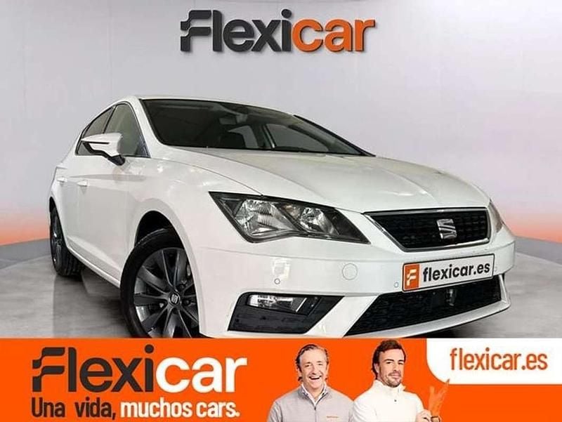 Usado Seat Leon Style 116 CV (85 kW) 2019 Blanco Berlina