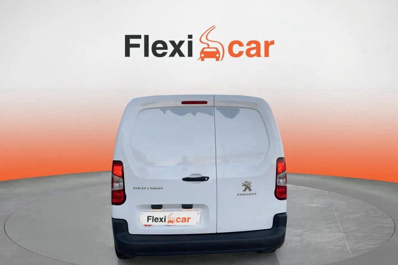 Usado Peugeot Partner 102 CV (75 kW) 2021 Blanco Monovolumen