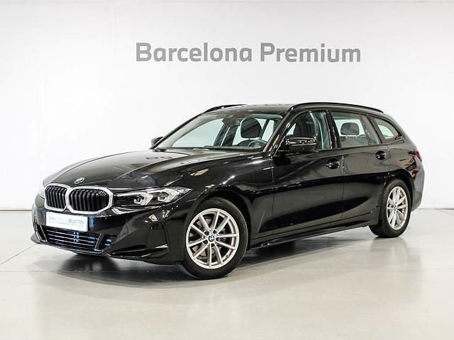 Usado 2025 BMW 318 Shadowline Familiar | 41.990 € (Caro) - Imagen 1/4