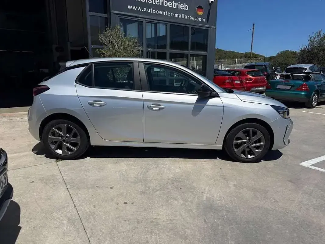 Usado Opel Corsa Edition 75 CV (55 kW) 2023 Gris Utilitario