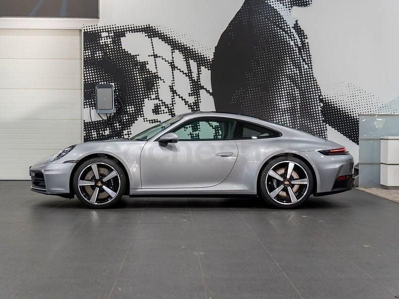Usado Porsche 911 Carrera 4S 480 CV (353 kW) 2025 Gris / plata Coupe