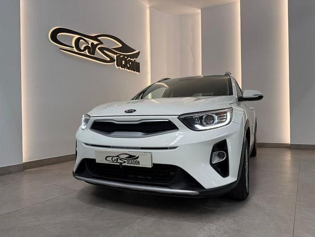 Usado Kia Stonic 84 CV (61 kW) 2018 Blanco SUV