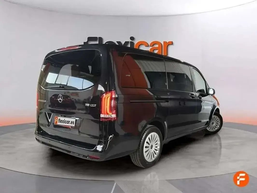 Usado Mercedes Vito 163 CV (119 kW) 2023 Negro Van