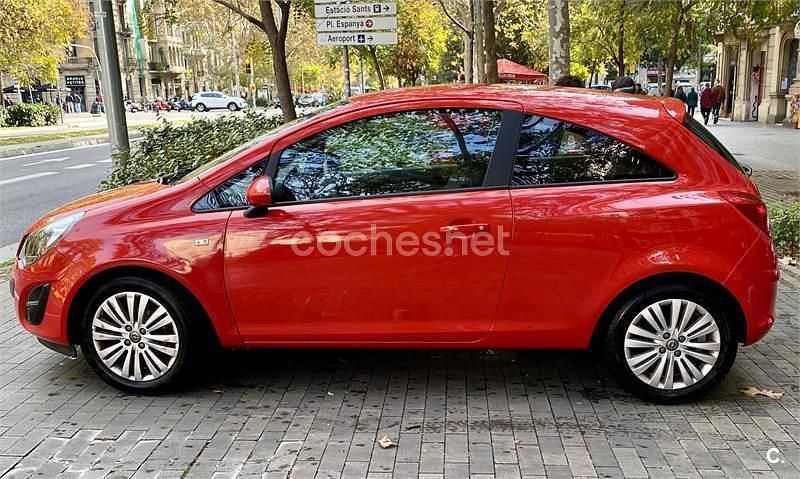 Usado Opel Corsa Selective 100 CV (73 kW) 2014 Rojo Berlina