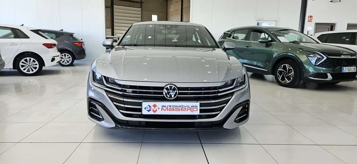 Usado VW Arteon R-line 150 CV (110 kW) 2022 Gris Familiar
