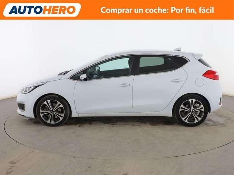 Usado Kia Ceed 120 CV (88 kW) 2018 Blanco Utilitario