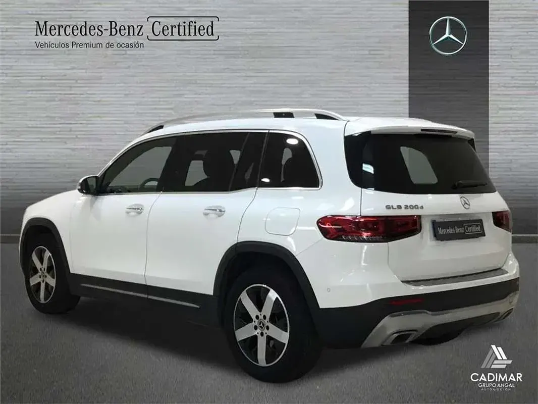 Usado Mercedes GLB200 150 CV (110 kW) 2022 SUV