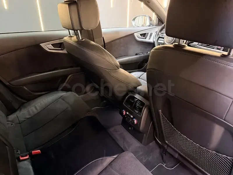 Usado Audi A7 Sportback S-Line 320 CV (235 kW) 2016 Gris / plata Utilitario