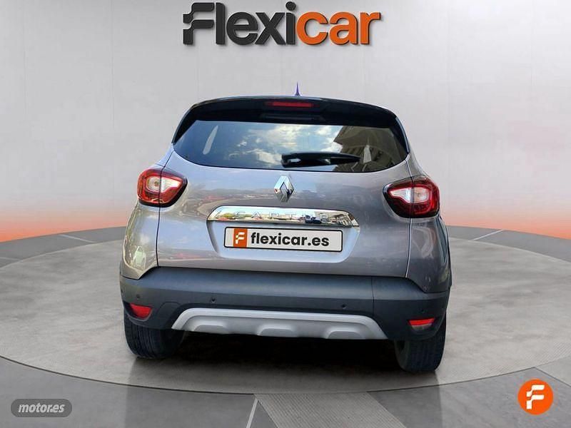 Usado Renault Captur Life 100 CV (73 kW) 2019 Gris / plata SUV