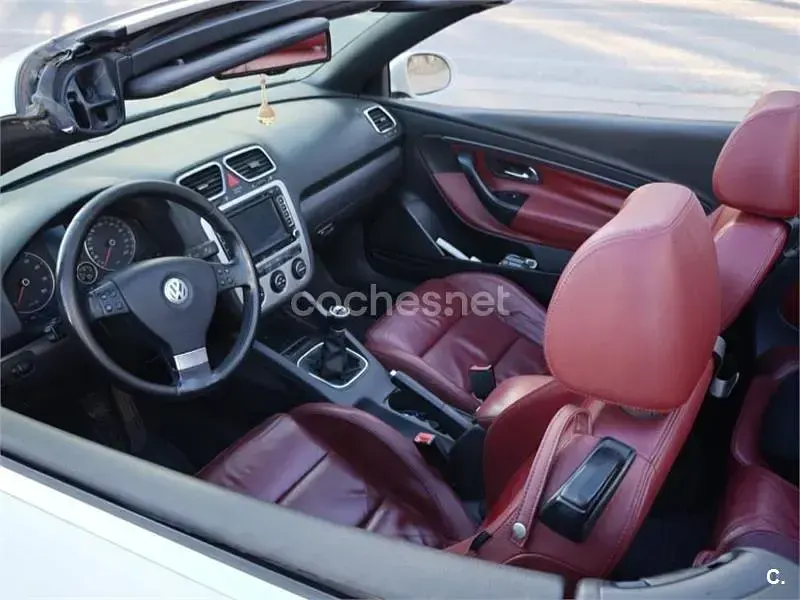 Usado VW Eos 122 CV (89 kW) 2008 Blanco Descapotable