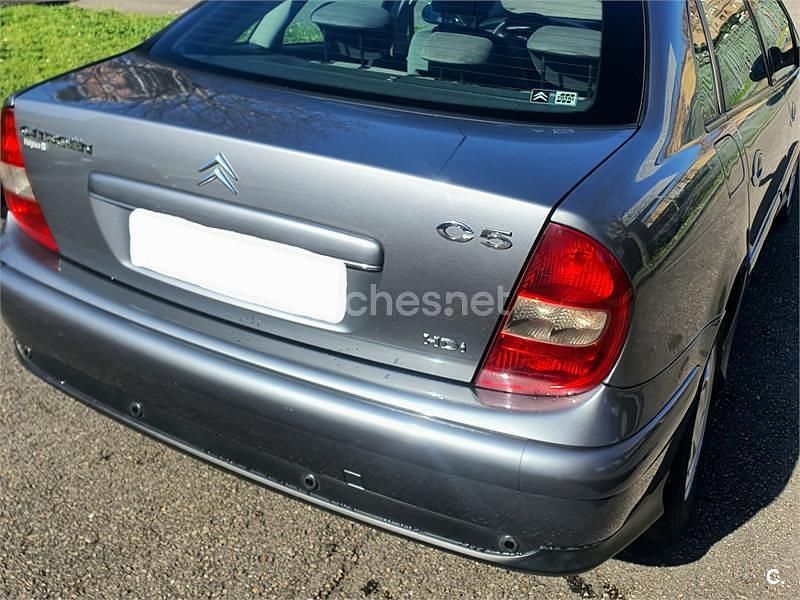 Usado Citroën C5 Exclusive 110 HP (80 kW) 2002 Cinzento Sedan