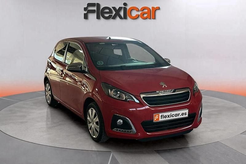 Rojo Usado 2021 Peugeot 108 Active Utilitario | 9190 € (Precio justo) - Imagen 1/4