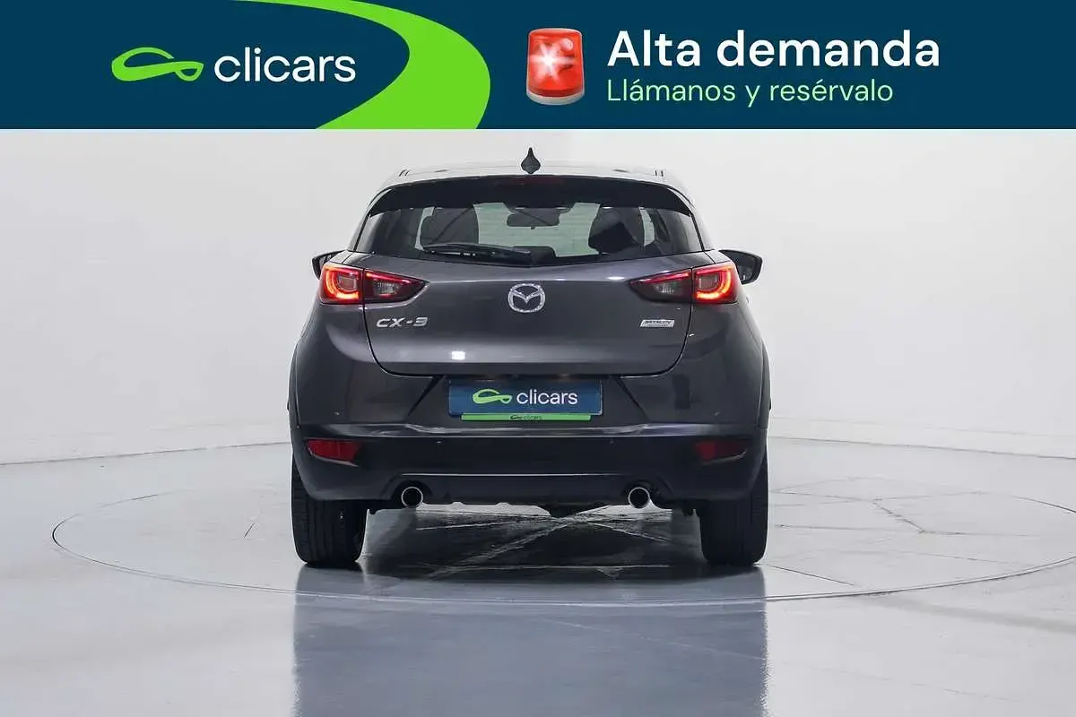 Usado Mazda CX-3 Luxury 105 CV (77 kW) 2017 Plateado SUV