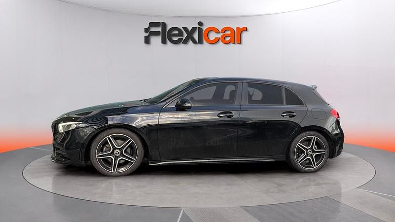 Usado Mercedes A180 116 CV (85 kW) 2020 Negro Utilitario