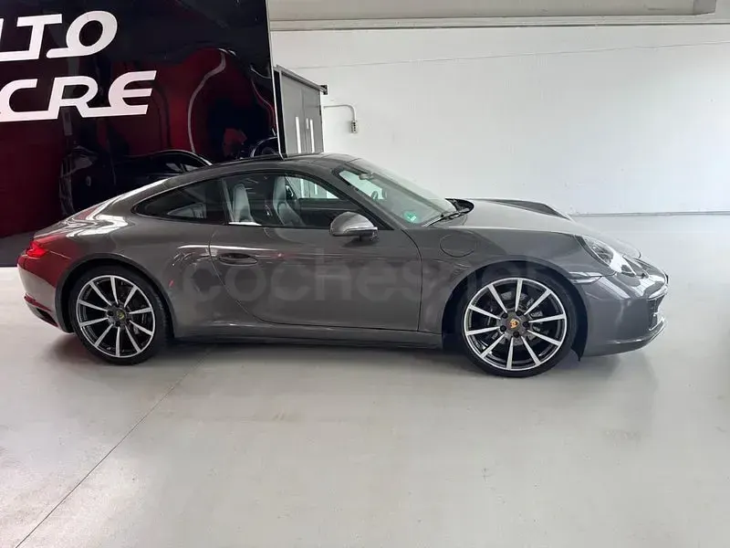Usado Porsche 911 Carrera 370 CV (272 kW) 2017 Gris / plata Coupe