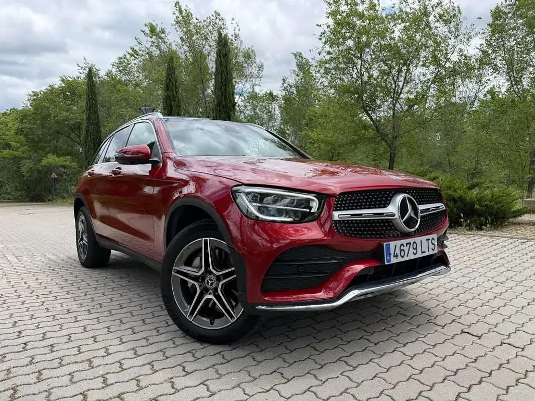 Usado Mercedes GLC350 320 CV (235 kW) 2021 Rojo SUV