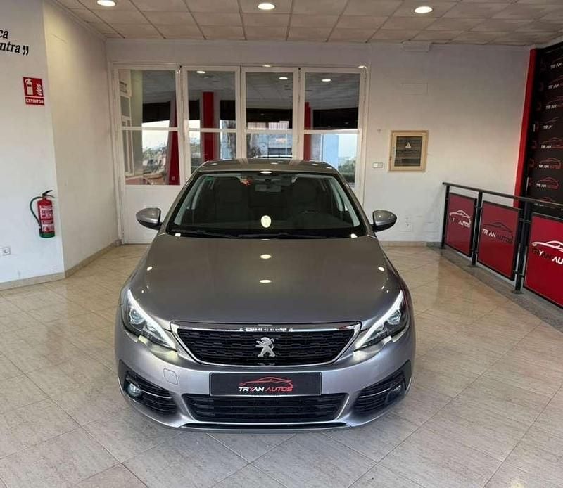 Gris Usado 2018 Peugeot 308 Allure Utilitario | 8499 € (Super precio) - Imagen 1/4